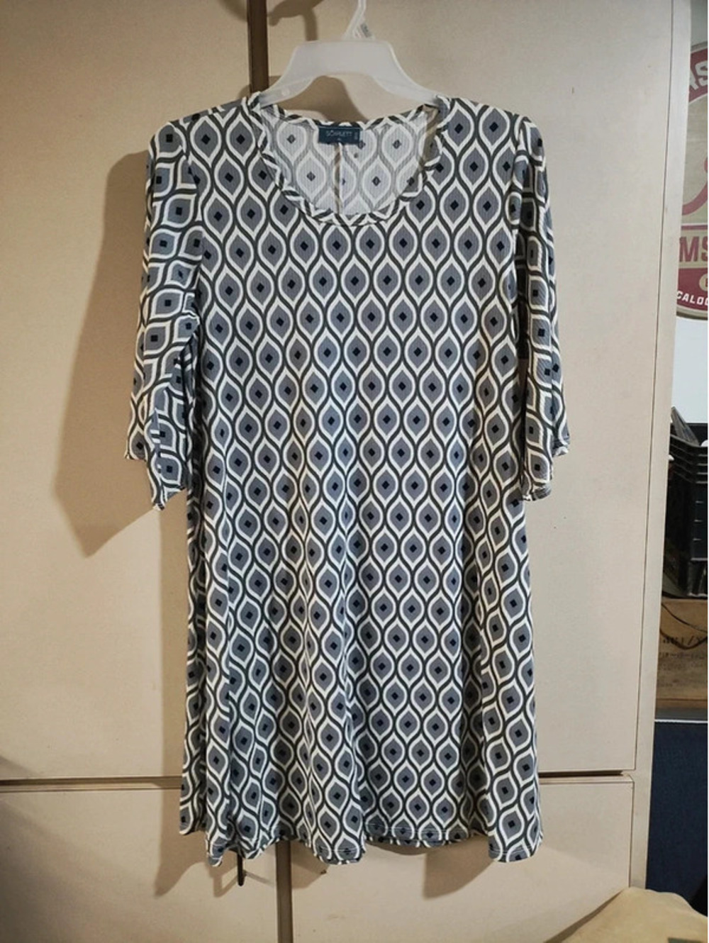 Scarlett size XL White, Black,Gray dress